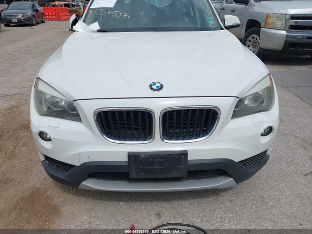 2014 Bmw X1 Xdrive28i მანქანა იყიდება აუქციონზე, vin: WBAVL1C55EVY14632, აუქციონის ნომერი: 44756556