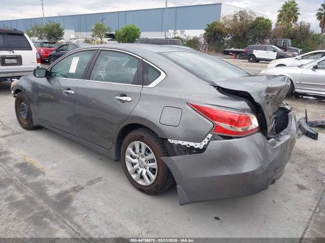 Nissan Altima 2.5 S 2015 1N4AL3AP0FC215156 Image 3