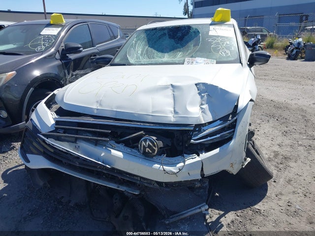 Продажа на аукционе авто 2022 Volkswagen Tiguan 2.0t Se R-line Black, vin: 3VVCB7AX7NM064456, номер лота: 44756583