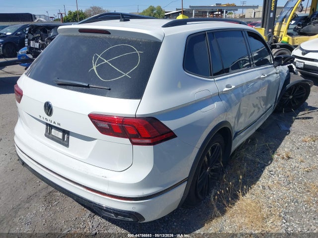 Продажа на аукционе авто 2022 Volkswagen Tiguan 2.0t Se R-line Black, vin: 3VVCB7AX7NM064456, номер лота: 44756583