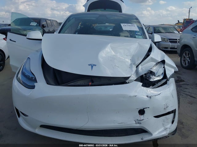 Продажа на аукционе авто 2023 Tesla Model Y Awd/long Range Dual Motor All-wheel Drive, vin: 7SAYGDEE4PA060787, номер лота: 44756592