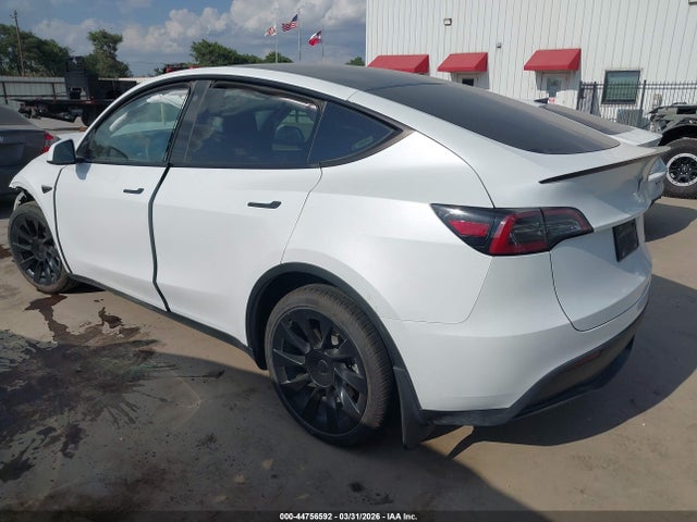 Продажа на аукционе авто 2023 Tesla Model Y Awd/long Range Dual Motor All-wheel Drive, vin: 7SAYGDEE4PA060787, номер лота: 44756592