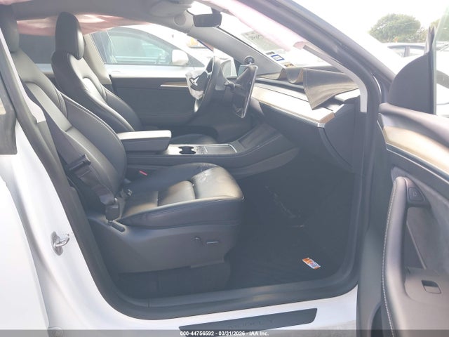 Продажа на аукционе авто 2023 Tesla Model Y Awd/long Range Dual Motor All-wheel Drive, vin: 7SAYGDEE4PA060787, номер лота: 44756592