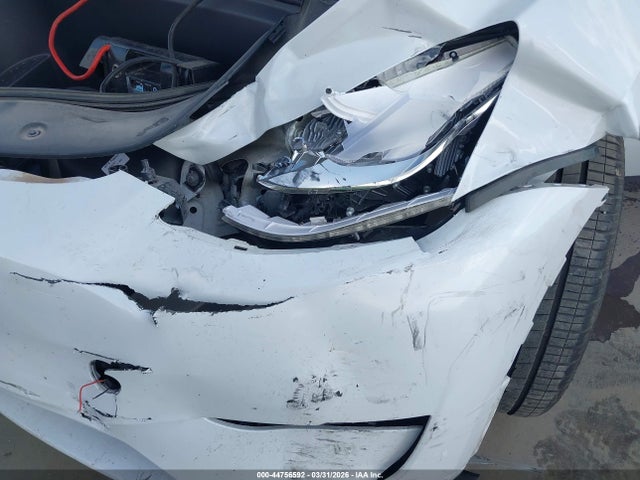 Продажа на аукционе авто 2023 Tesla Model Y Awd/long Range Dual Motor All-wheel Drive, vin: 7SAYGDEE4PA060787, номер лота: 44756592