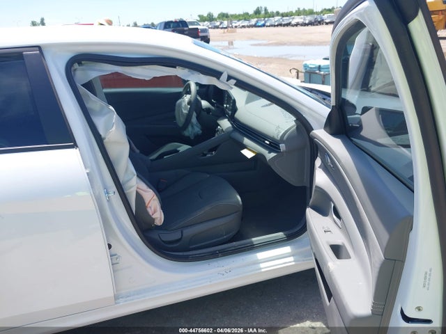 44756602 :رقم المزاد ، KMHLM4DG4TU142201 vin ، 2026 Hyundai Elantra Sel Sport مزاد بيع