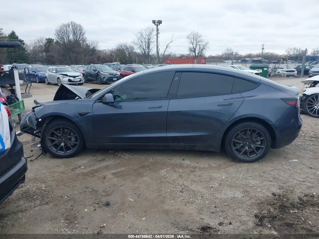 44756642 :رقم المزاد ، 5YJ3E1EB4NF338105 vin ، 2022 Tesla Model 3 Long Range Dual Motor All-wheel Drive مزاد بيع