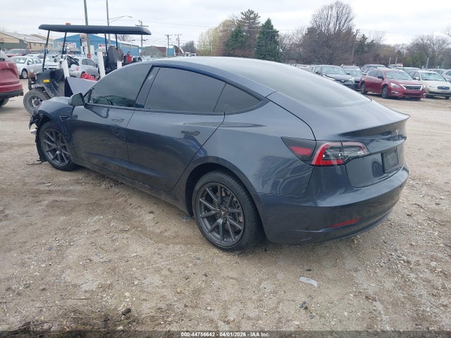 44756642 :رقم المزاد ، 5YJ3E1EB4NF338105 vin ، 2022 Tesla Model 3 Long Range Dual Motor All-wheel Drive مزاد بيع