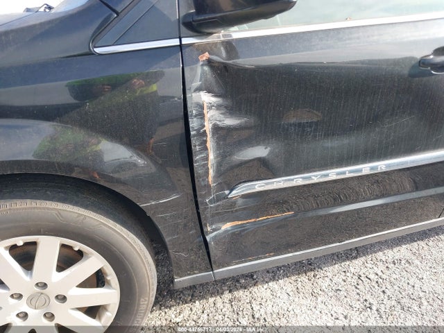 2015 CHRYSLER TOWN & COUNTRY 2C4RC1BG5FR551988 Photo 5