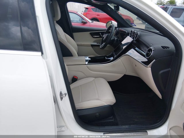 W1NKM4GBXRF201581 Mercedes-Benz Glc 300 Suv