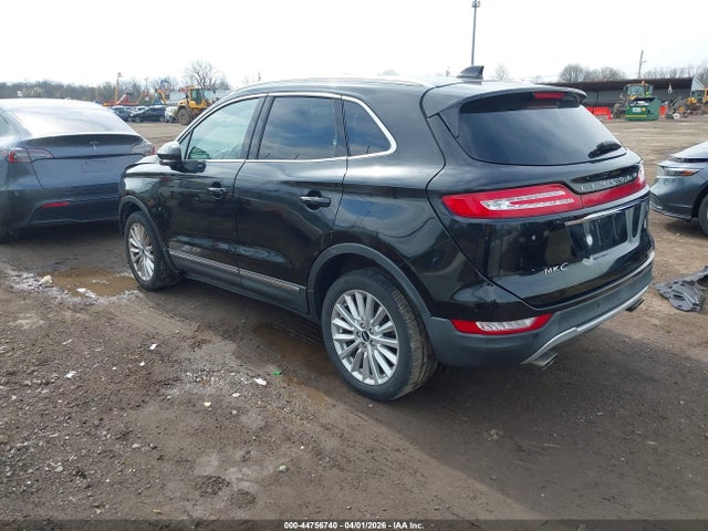 2019 LINCOLN MKC 5LMCJ1D97KUL38069 Photo 2