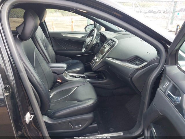 2019 LINCOLN MKC 5LMCJ1D97KUL38069 Photo 4