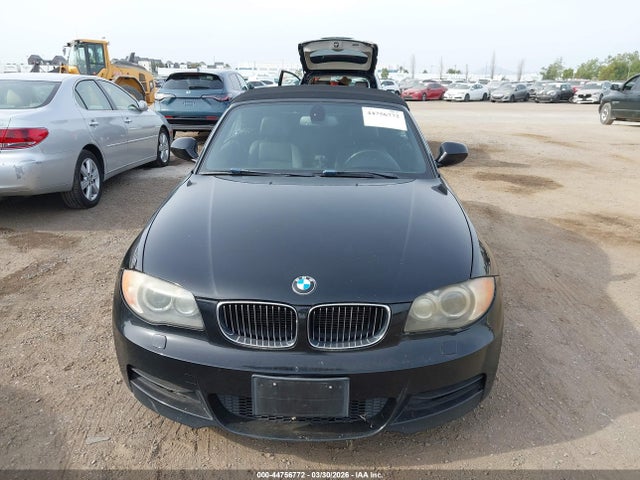 44756772 :رقم المزاد ، WBAUN7C51BVM24115 vin ، 2011 Bmw 135i مزاد بيع