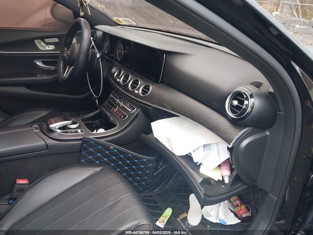 44756786 :رقم المزاد ، WDDZF4KB5KA522654 vin ، 2019 Mercedes-benz E 300 4matic مزاد بيع