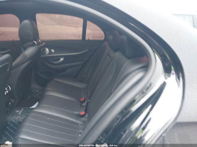 44756786 :رقم المزاد ، WDDZF4KB5KA522654 vin ، 2019 Mercedes-benz E 300 4matic مزاد بيع