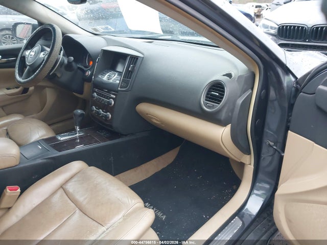 44756815 :رقم المزاد ، 1N4AA5AP3BC806688 vin ، 2011 Nissan Maxima 3.5 Sv مزاد بيع
