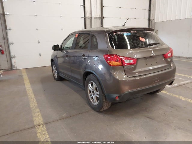 JA4AP3AU4GZ058700 Mitsubishi Outlander Sport 2.0 Es