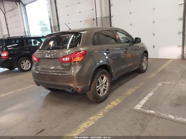 JA4AP3AU4GZ058700 Mitsubishi Outlander Sport 2.0 Es