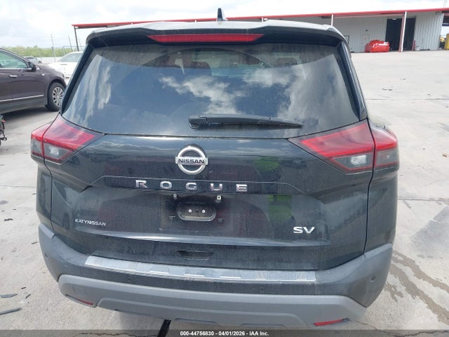 JN8AT3BA6MW018108 Nissan Rogue Sv Fwd