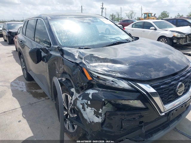 JN8AT3BA6MW018108 Nissan Rogue Sv Fwd