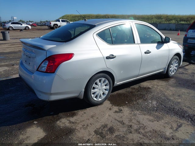 44756831 :رقم المزاد ، 3N1CN7AP1JL831260 vin ، 2018 Nissan Versa 1.6 S+ مزاد بيع