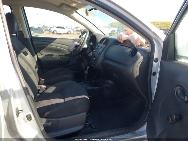 44756831 :رقم المزاد ، 3N1CN7AP1JL831260 vin ، 2018 Nissan Versa 1.6 S+ مزاد بيع