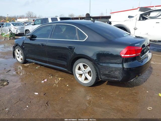 Aukcja sprzedaży 2013 Volkswagen Passat 2.0l Tdi Se, vin: 1VWBN7A3XDC127898, numer aukcji: 44756843