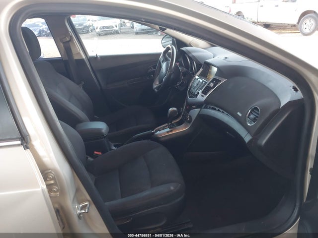1G1PC5SB8E7233682 Chevrolet Cruze 1lt Auto