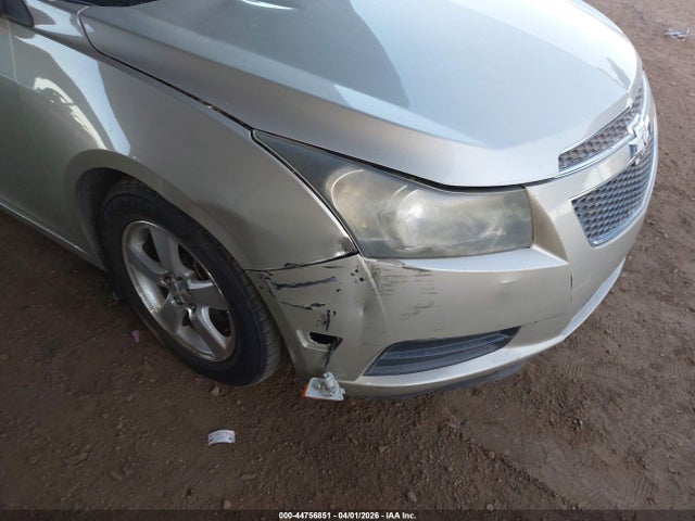 1G1PC5SB8E7233682 Chevrolet Cruze 1lt Auto