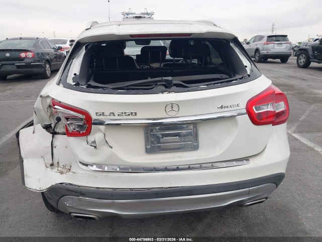 WDCTG4GB4GJ224720 Mercedes-Benz Gla 250 4matic