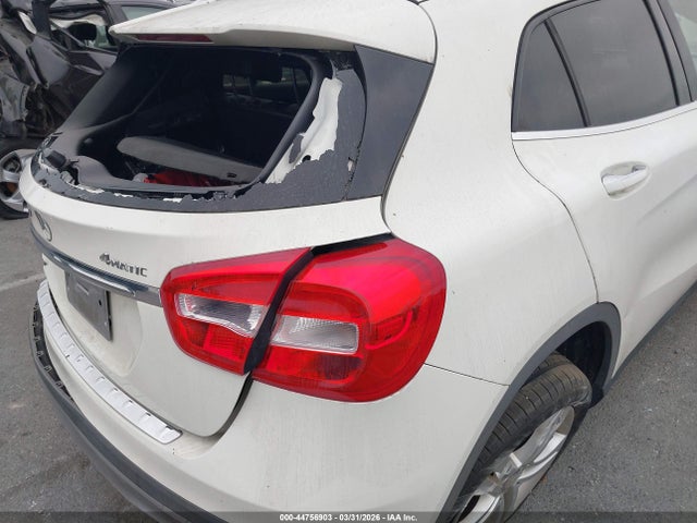 WDCTG4GB4GJ224720 Mercedes-Benz Gla 250 4matic
