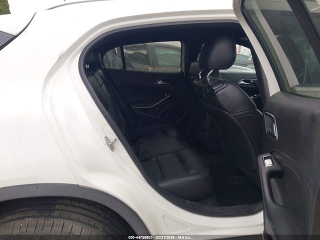 WDCTG4GB4GJ224720 Mercedes-Benz Gla 250 4matic