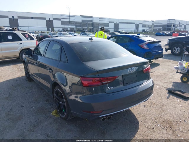 Продаж на аукціоні авто 2018 Audi A3 2.0t Premium, vin: WAUAUGFF8J1040350, номер лоту: 44756922
