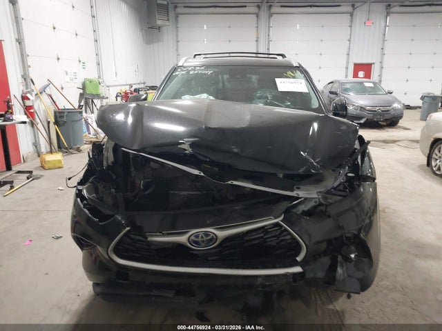 44756924 :رقم المزاد ، 5TDKBRCH6PS602269 vin ، 2023 Toyota Highlander Hybrid Xle مزاد بيع