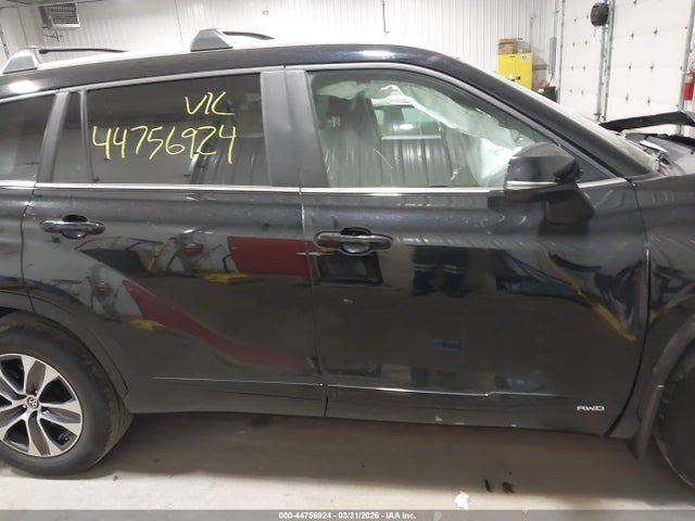 44756924 :رقم المزاد ، 5TDKBRCH6PS602269 vin ، 2023 Toyota Highlander Hybrid Xle مزاد بيع
