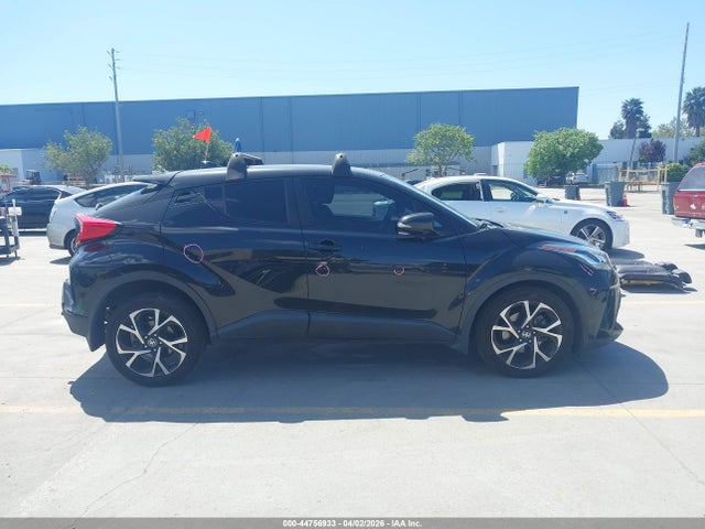 Toyota C-HR XLE 2021 JTNKHMBX4M1102402 Image 13