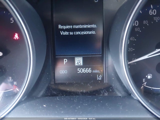 Toyota C-HR XLE 2021 JTNKHMBX4M1102402 Image 15