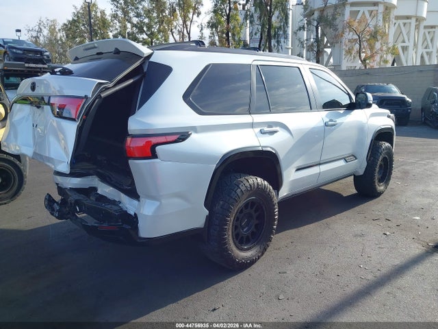 Aukcja sprzedaży 2024 Toyota Sequoia Platinum, vin: 7SVAAABA4RX026043, numer aukcji: 44756935