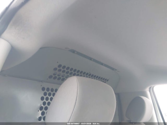 3N6CM0KN3HK697675 Nissan Nv200 S
