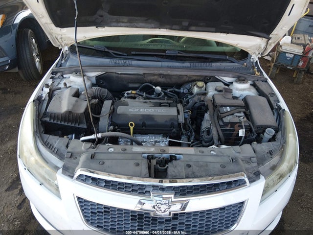 1G1PA5SH9E7122116 Chevrolet Cruze Ls Auto