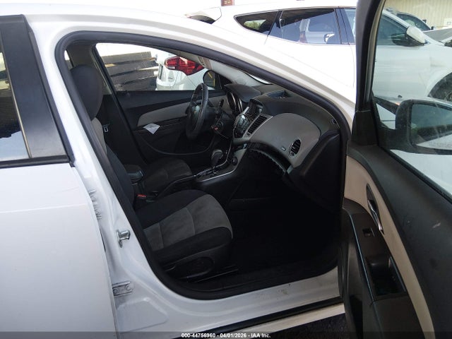 1G1PA5SH9E7122116 Chevrolet Cruze Ls Auto
