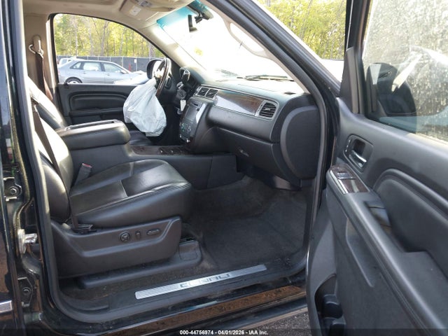 44756974 :رقم المزاد ، 1GKS1EEF8ER161932 vin ، 2014 Gmc Yukon Denali مزاد بيع