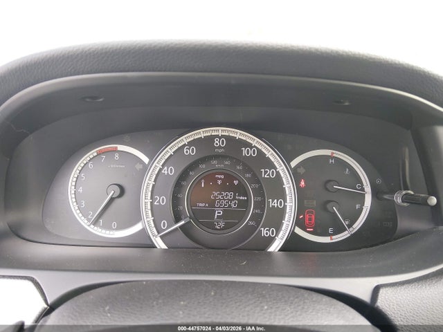 44757024 :رقم المزاد ، 1HGCR2F37FA093099 vin ، 2015 Honda Accord Lx مزاد بيع