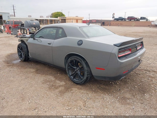 2C3CDZAG2JH311464 Dodge Challenger Sxt Plus