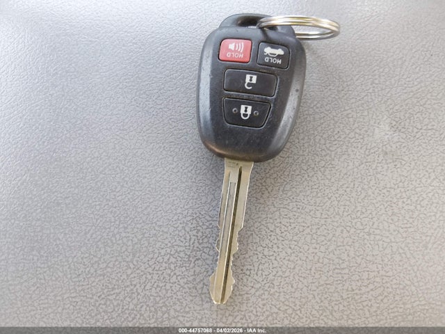 4T1BF1FK0FU939636 Toyota CAMRY LE
