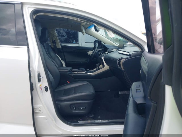 2015 Lexus Nx 200t მანქანა იყიდება აუქციონზე, vin: JTJYARBZ0F2001191, აუქციონის ნომერი: 44757081