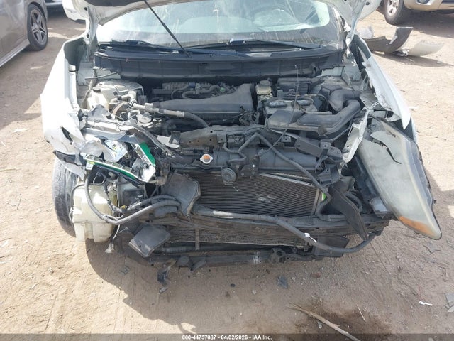 2014 Nissan Rogue S მანქანა იყიდება აუქციონზე, vin: 5N1AT2MV4EC811671, აუქციონის ნომერი: 44757087