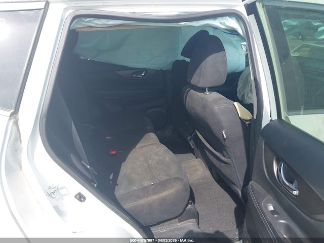 2014 Nissan Rogue S მანქანა იყიდება აუქციონზე, vin: 5N1AT2MV4EC811671, აუქციონის ნომერი: 44757087