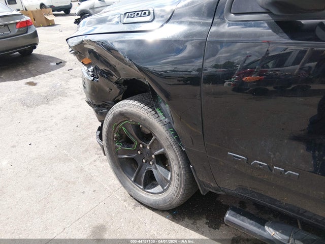 44757100 :رقم المزاد ، 1C6RRFFG6KN703975 vin ، 2019 Ram 1500 Big Horn/lone Star  4x4 5'7 Box مزاد بيع