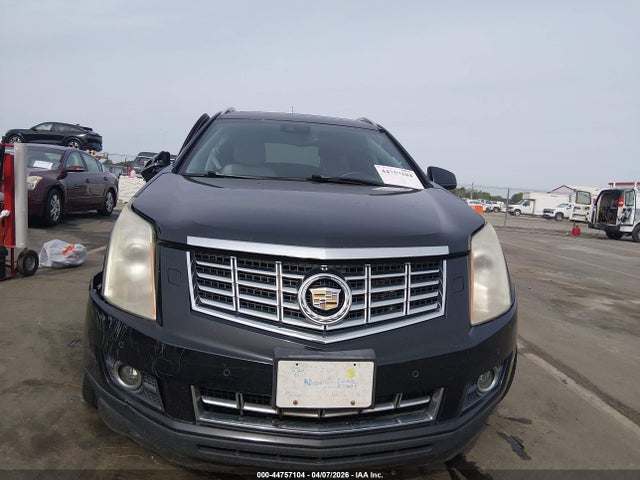 44757104 :رقم المزاد ، 3GYFNDE30DS596967 vin ، 2013 Cadillac Srx Performance Collection مزاد بيع