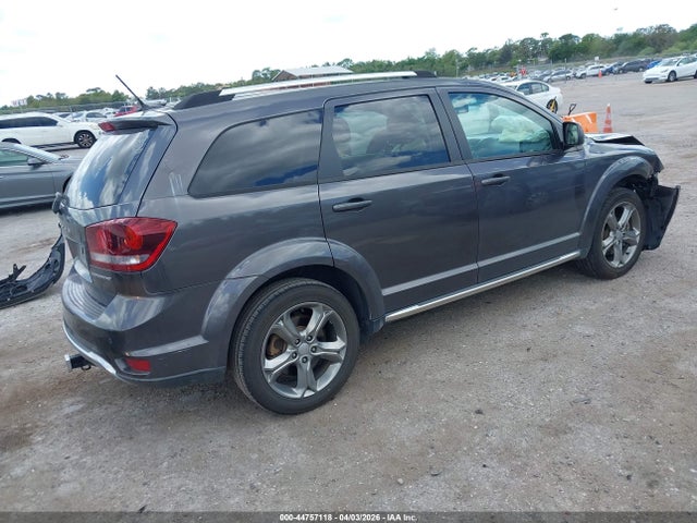44757118 :رقم المزاد ، 3C4PDCGB2HT605051 vin ، 2017 Dodge Journey Crossroad Plus مزاد بيع